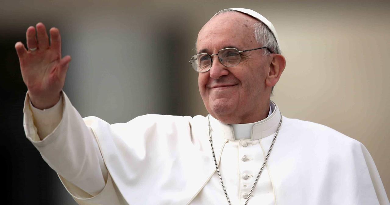 Papa Francesco, l’Angelus di oggi: “Le ricchezze possono incatenare il ... Papa's pizzeria